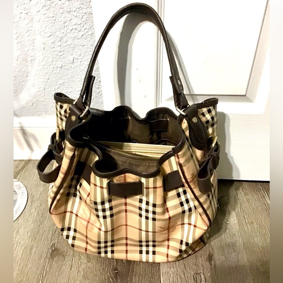 Burberry Bags - Picture 1 of 16